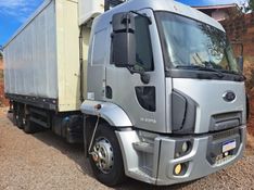 Ford Cargo 2429 E 6×2 Turbo Câmara Fria 2014/2015 CAMINHÕES & CAMIONETAS PASSO FUNDO / Carros no Vale