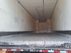 Ford Cargo 2429 E 6×2 Turbo Câmara Fria 2014/2015 CAMINHÕES & CAMIONETAS PASSO FUNDO / Carros no Vale