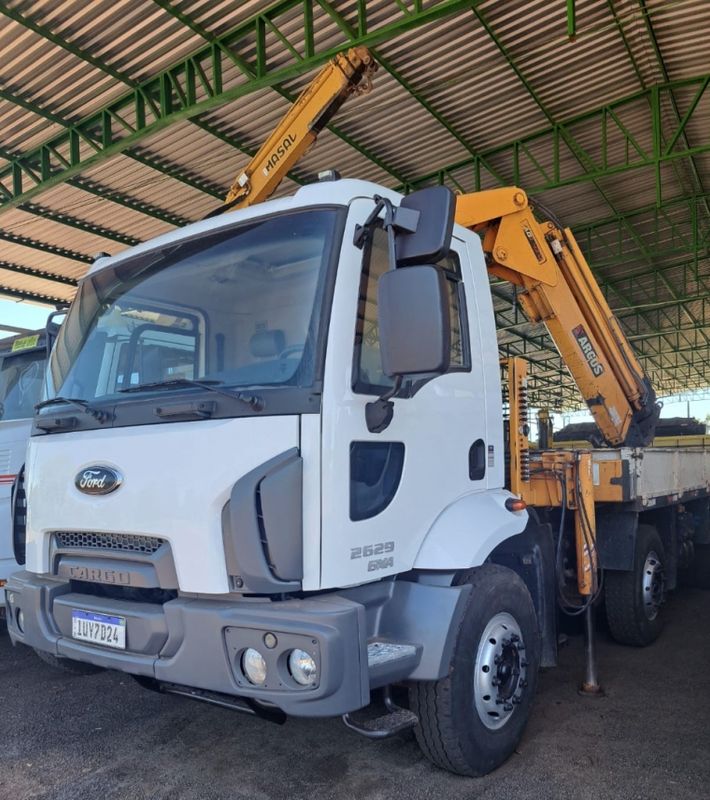 Ford Cargo 2629 E 6×4 Turbo 2013/2013 CAMINHÕES & CAMIONETAS PASSO FUNDO / Carros no Vale Ford Cargo 2629 E 6×4 Turbo 2013/2013 CAMINHÕES & CAMIONETAS PASSO FUNDO / Carros no Vale