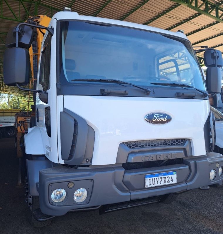 Ford Cargo 2629 E 6×4 Turbo 2013/2013 CAMINHÕES & CAMIONETAS PASSO FUNDO / Carros no Vale Ford Cargo 2629 E 6×4 Turbo 2013/2013 CAMINHÕES & CAMIONETAS PASSO FUNDO / Carros no Vale