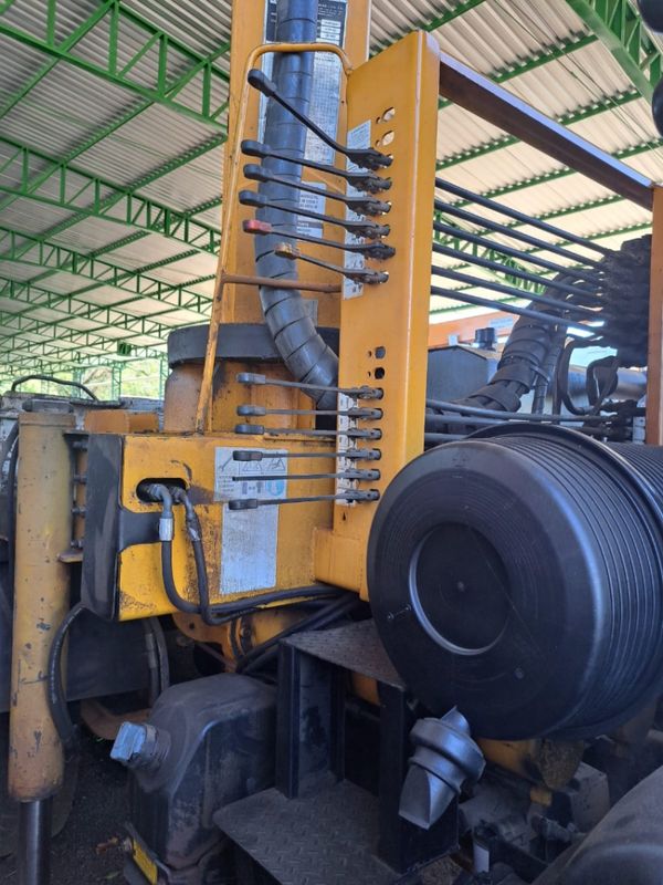 Ford Cargo 2629 E 6×4 Turbo 2013/2013 CAMINHÕES & CAMIONETAS PASSO FUNDO / Carros no Vale Ford Cargo 2629 E 6×4 Turbo 2013/2013 CAMINHÕES & CAMIONETAS PASSO FUNDO / Carros no Vale