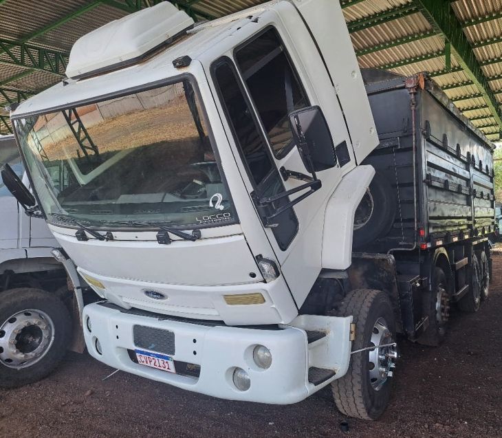 Ford Cargo 4331 S Turbo 2004/2004 CAMINHÕES & CAMIONETAS PASSO FUNDO / Carros no Vale Ford Cargo 4331 S Turbo 2004/2004 CAMINHÕES & CAMIONETAS PASSO FUNDO / Carros no Vale