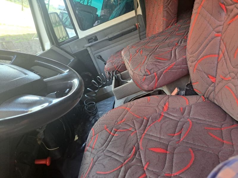 Ford Cargo 4331 S Turbo 2004/2004 CAMINHÕES & CAMIONETAS PASSO FUNDO / Carros no Vale Ford Cargo 4331 S Turbo 2004/2004 CAMINHÕES & CAMIONETAS PASSO FUNDO / Carros no Vale