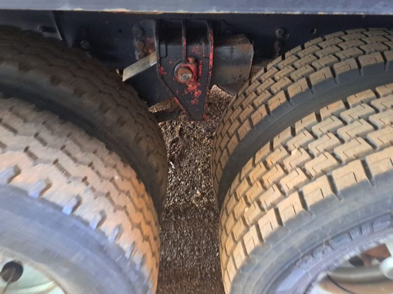 Ford Cargo 4331 S Turbo 2004/2004 CAMINHÕES & CAMIONETAS PASSO FUNDO / Carros no Vale Ford Cargo 4331 S Turbo 2004/2004 CAMINHÕES & CAMIONETAS PASSO FUNDO / Carros no Vale