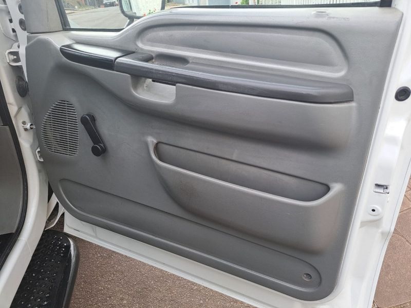 Ford F-350 3.9 TURBO INTERCOOLER DIESEL 2P MANUAL 2004/2005 CAMINHÕES & CAMIONETAS PASSO FUNDO / Carros no Vale