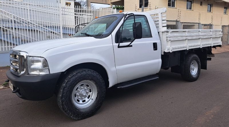 Ford F-350 3.9 TURBO INTERCOOLER DIESEL 2P MANUAL 2004/2005 CAMINHÕES & CAMIONETAS PASSO FUNDO / Carros no Vale