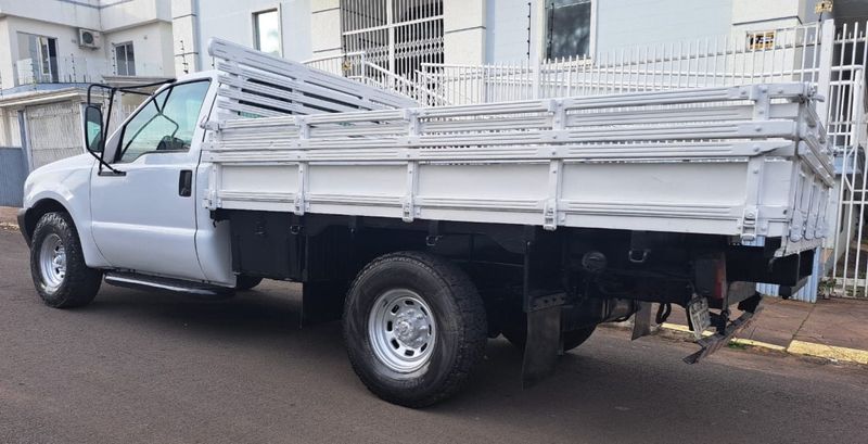 Ford F-350 3.9 TURBO INTERCOOLER DIESEL 2P MANUAL 2004/2005 CAMINHÕES & CAMIONETAS PASSO FUNDO / Carros no Vale