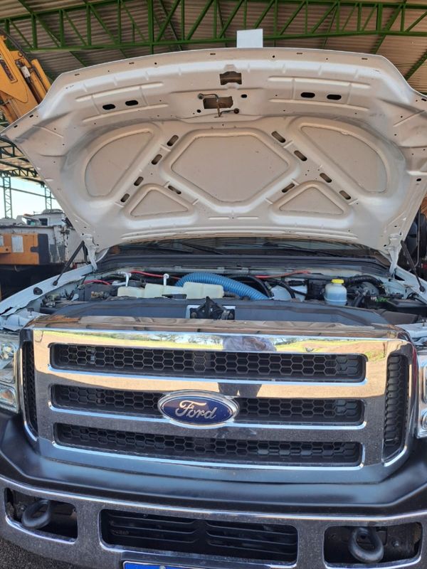 Ford F 4000 F-4000 4×4 2p Cesto Aéreo 2015/2015 CAMINHÕES & CAMIONETAS PASSO FUNDO / Carros no Vale