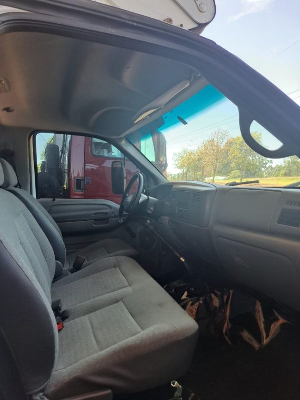 Ford F 4000 F-4000 4×4 2p Cesto Aéreo 2015/2015 CAMINHÕES & CAMIONETAS PASSO FUNDO / Carros no Vale