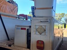 Ford F 4000 F-4000 4×4 2p Cesto Aéreo 2015/2015 CAMINHÕES & CAMIONETAS PASSO FUNDO / Carros no Vale