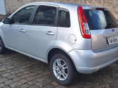 Ford FIESTA 1.0 MPI HATCH 8V FLEX 4P MANUAL 2009/2010 CAMINHÕES & CAMIONETAS PASSO FUNDO / Carros no Vale