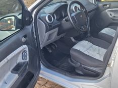 Ford FIESTA 1.0 MPI HATCH 8V FLEX 4P MANUAL 2009/2010 CAMINHÕES & CAMIONETAS PASSO FUNDO / Carros no Vale