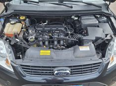 Ford FOCUS 1.6 GL 8V FLEX 4P MANUAL 2011/2012 CAMINHÕES & CAMIONETAS PASSO FUNDO / Carros no Vale