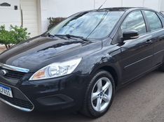 Ford FOCUS 1.6 GL 8V FLEX 4P MANUAL 2011/2012 CAMINHÕES & CAMIONETAS PASSO FUNDO / Carros no Vale