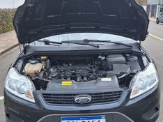Ford FOCUS 1.6 GL 8V FLEX 4P MANUAL 2011/2012 CAMINHÕES & CAMIONETAS PASSO FUNDO / Carros no Vale
