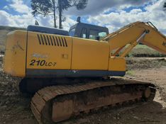 Hyundai ESCAVADEIRA 250LC-7 Hyundau 210 LC-7 2008/2008 CAMINHÕES & CAMIONETAS PASSO FUNDO / Carros no Vale