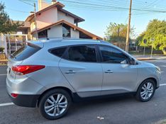 Hyundai IX35 2.0 MPFI GLS 4X2 16V GASOLINA 4P AUTOMÁTICO 2010/2011 CAMINHÕES & CAMIONETAS PASSO FUNDO / Carros no Vale