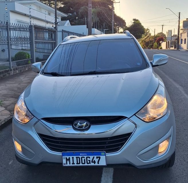 Hyundai IX35 2.0 MPFI GLS 4X2 16V GASOLINA 4P AUTOMÁTICO 2010/2011 CAMINHÕES & CAMIONETAS PASSO FUNDO / Carros no Vale