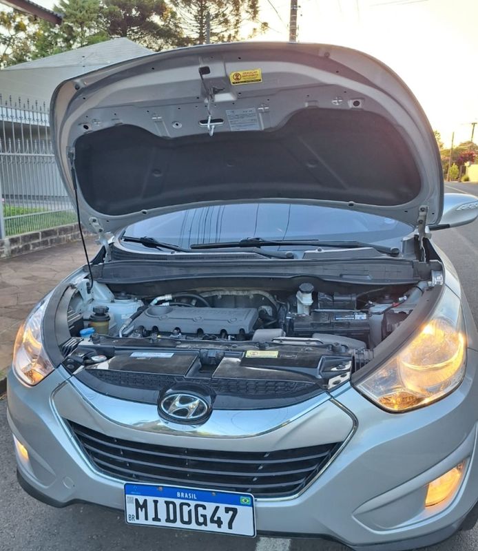 Hyundai IX35 2.0 MPFI GLS 4X2 16V GASOLINA 4P AUTOMÁTICO 2010/2011 CAMINHÕES & CAMIONETAS PASSO FUNDO / Carros no Vale