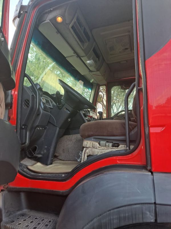 Iveco Stralis HD 490-S42T 2p 2008/2009 CAMINHÕES & CAMIONETAS PASSO FUNDO / Carros no Vale