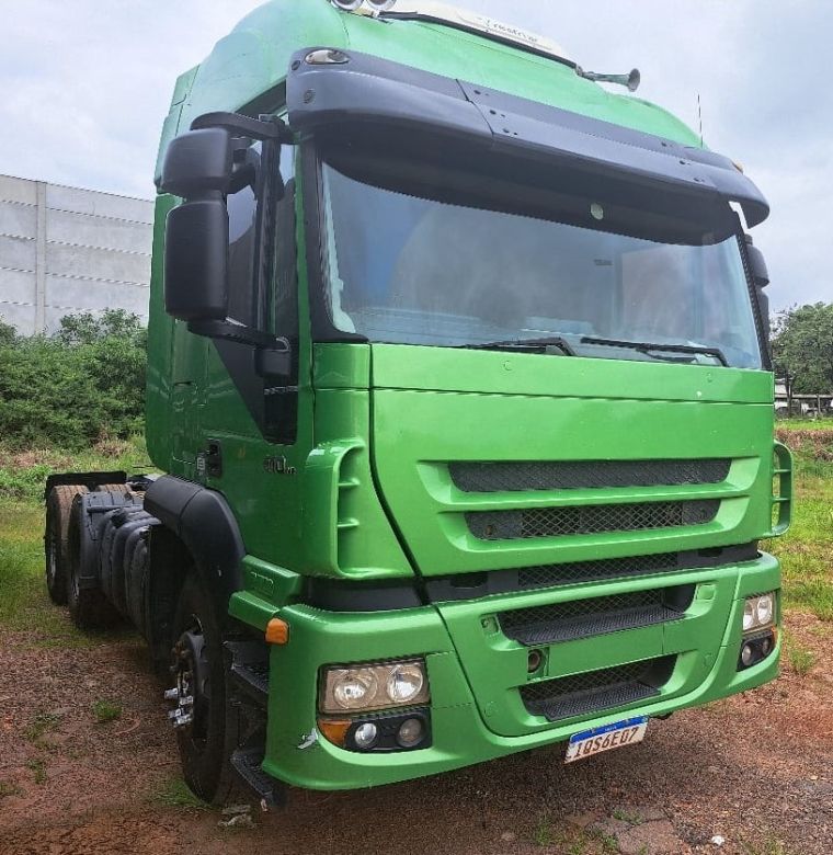 Iveco Stralis NR 570-S41T 3-Eixos 2010/2010 CAMINHÕES & CAMIONETAS PASSO FUNDO / Carros no Vale