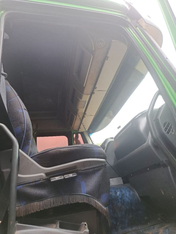 Iveco Stralis NR 570-S41T 3-Eixos 2010/2010 CAMINHÕES & CAMIONETAS PASSO FUNDO / Carros no Vale