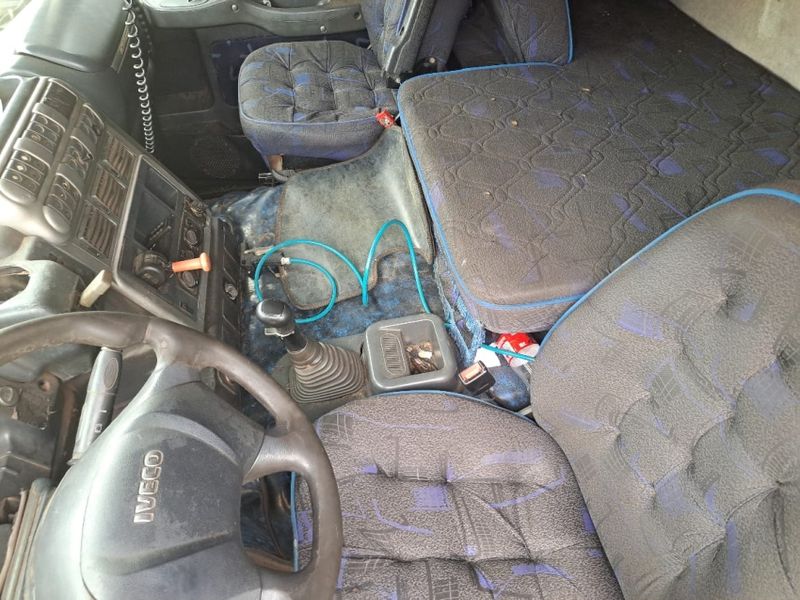 Iveco Stralis NR 570-S41T 3-Eixos 2010/2010 CAMINHÕES & CAMIONETAS PASSO FUNDO / Carros no Vale