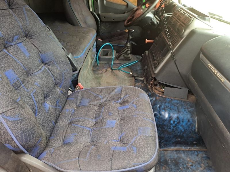 Iveco Stralis NR 570-S41T 3-Eixos 2010/2010 CAMINHÕES & CAMIONETAS PASSO FUNDO / Carros no Vale