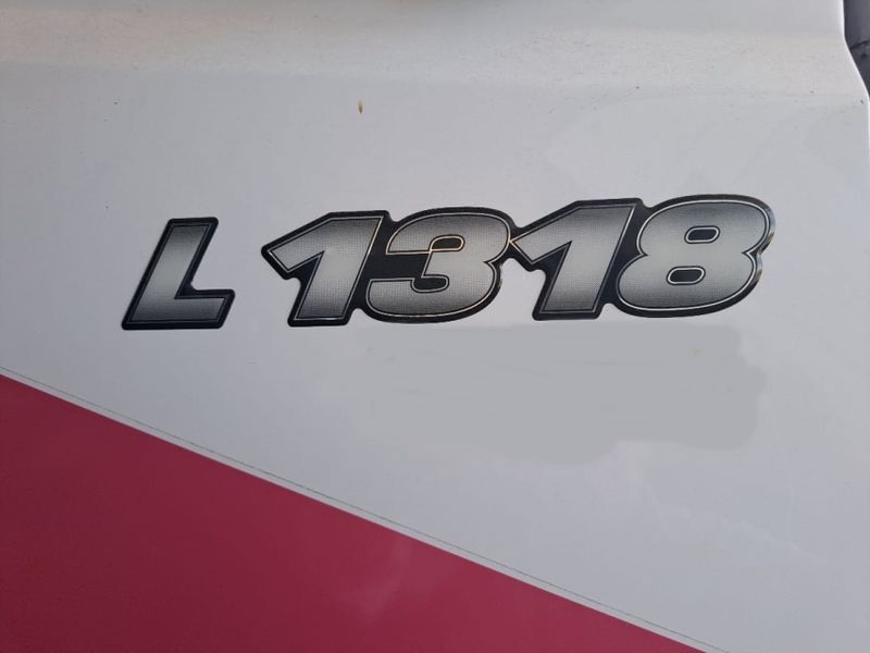 Mercedes-Benz 1318 L-1318 Caçamba 2009/2009 CAMINHÕES & CAMIONETAS PASSO FUNDO / Carros no Vale Mercedes-Benz 1318 L-1318 Caçamba 2009/2009 CAMINHÕES & CAMIONETAS PASSO FUNDO / Carros no Vale