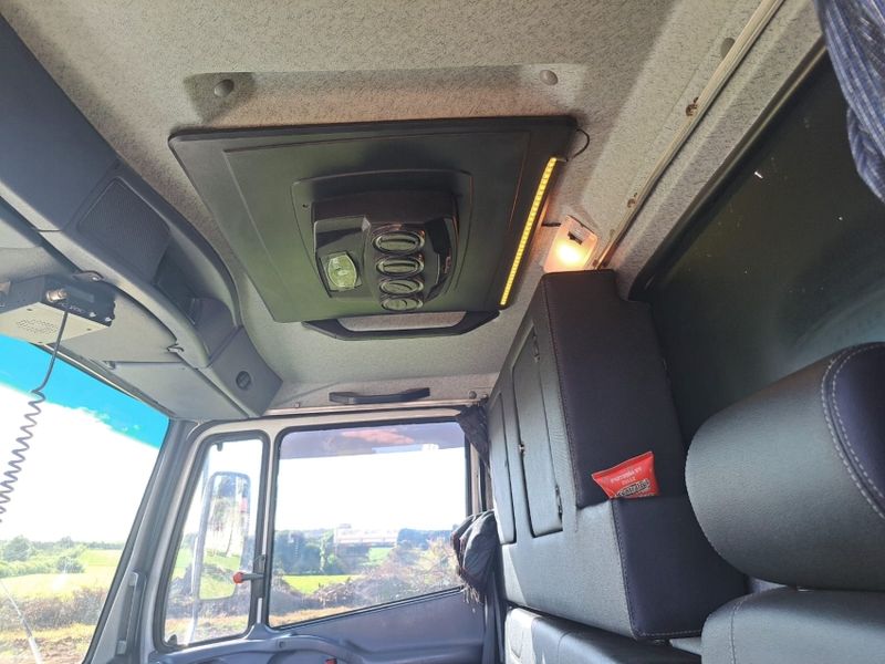 Mercedes-Benz 1620 L-1620 3-Eixos Graneleiro 2006/2006 CAMINHÕES & CAMIONETAS PASSO FUNDO / Carros no Vale