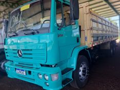 Mercedes-Benz 1720 MB 1720 6X2 Graneleiro 2004/2004 CAMINHÕES & CAMIONETAS PASSO FUNDO / Carros no Vale