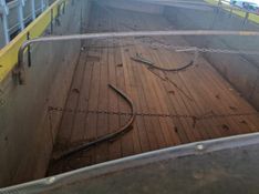 Mercedes-Benz 1720 MB 1720 6X2 Graneleiro 2004/2004 CAMINHÕES & CAMIONETAS PASSO FUNDO / Carros no Vale