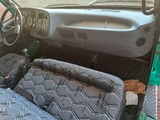 Mercedes-Benz 1720 MB 1720 6X2 Graneleiro 2004/2004 CAMINHÕES & CAMIONETAS PASSO FUNDO / Carros no Vale