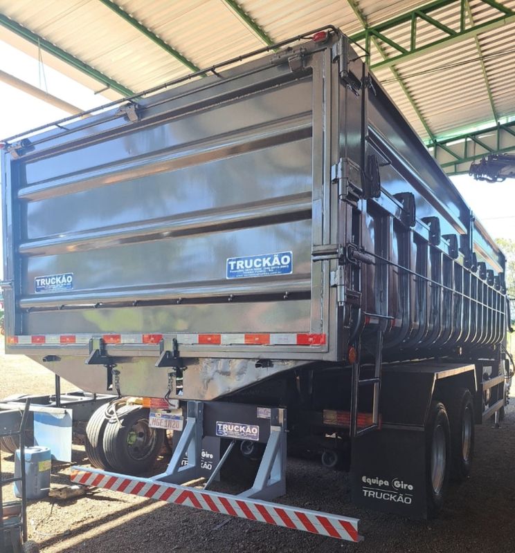 Mercedes-Benz Atego 2425 3-Eixos 2006/2006 CAMINHÕES & CAMIONETAS PASSO FUNDO / Carros no Vale