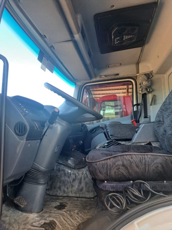 Mercedes-Benz Atego 2425 3-Eixos 2006/2006 CAMINHÕES & CAMIONETAS PASSO FUNDO / Carros no Vale