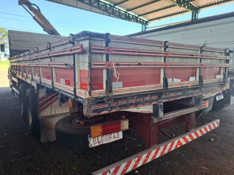 Mercedes-Benz L-2318 6×4 3-Eixos Munck 1993/1993 CAMINHÕES & CAMIONETAS PASSO FUNDO / Carros no Vale