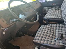 Mercedes-Benz L-2318 6×4 3-Eixos Munck 1993/1993 CAMINHÕES & CAMIONETAS PASSO FUNDO / Carros no Vale