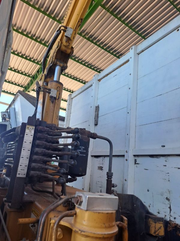 Mercedes-Benz L-2318 6×4 3-Eixos Munck 1993/1993 CAMINHÕES & CAMIONETAS PASSO FUNDO / Carros no Vale