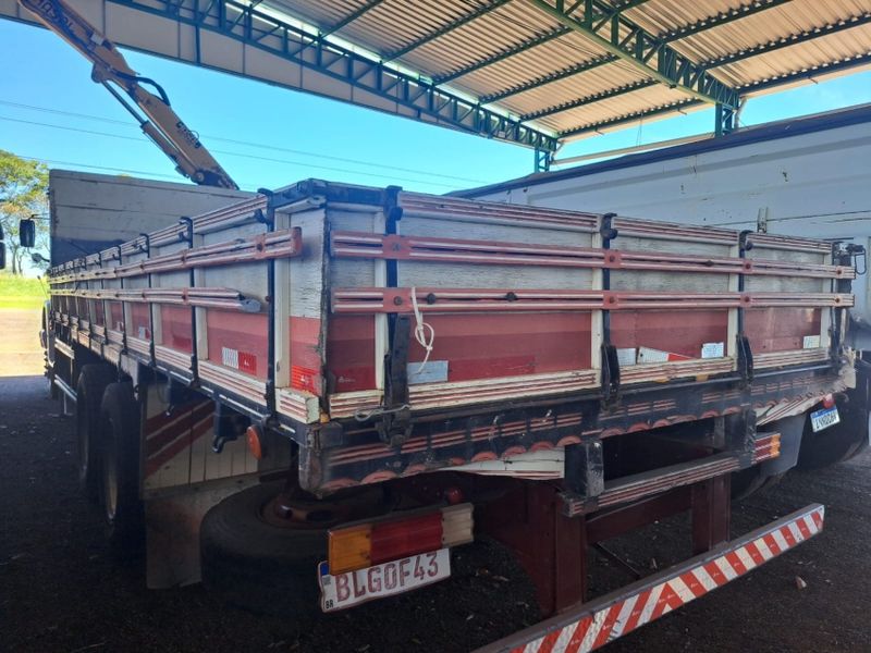 Mercedes-Benz L-2318 6×4 3-Eixos Munck 1993/1993 CAMINHÕES & CAMIONETAS PASSO FUNDO / Carros no Vale