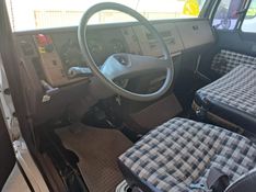 Mercedes-Benz L-2318 6×4 3-Eixos Munck 1993/1993 CAMINHÕES & CAMIONETAS PASSO FUNDO / Carros no Vale