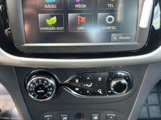 Renault SANDERO 1.6 PRIVILÈGE 8V FLEX 4P MANUAL 2014/2014 CAMINHÕES & CAMIONETAS PASSO FUNDO / Carros no Vale