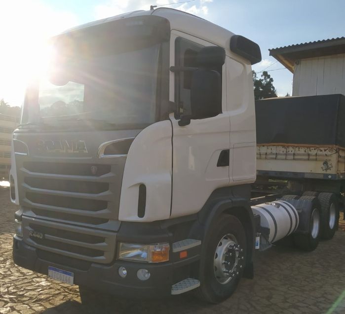 Scania R 440 R-440 A 6×4 2p 2012/2012 CAMINHÕES & CAMIONETAS PASSO FUNDO / Carros no Vale