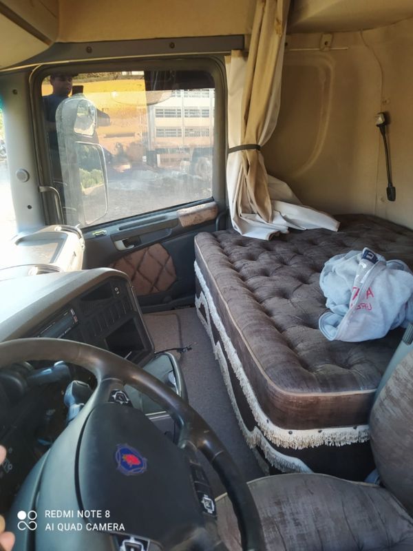 Scania R 440 R-440 A 6×4 2p 2012/2012 CAMINHÕES & CAMIONETAS PASSO FUNDO / Carros no Vale