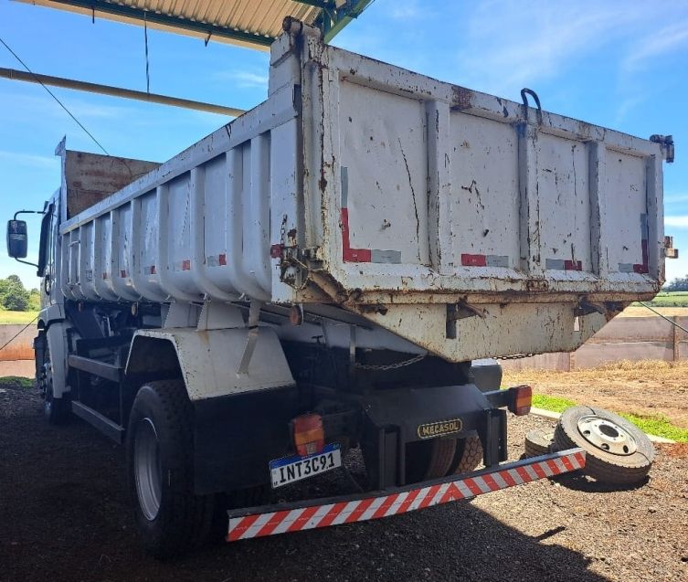 Volkswagen 15180 15-180 E Constellation Caçamba 2007/2007 CAMINHÕES & CAMIONETAS PASSO FUNDO / Carros no Vale
