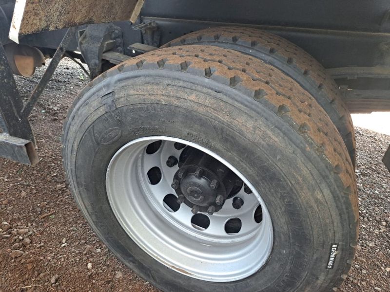 Volkswagen 15180 15-180 E Constellation Caçamba 2007/2007 CAMINHÕES & CAMIONETAS PASSO FUNDO / Carros no Vale