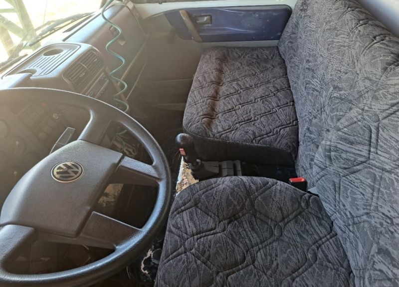 Volkswagen 24220 VW 24-220 Worker T 3-Eixos 2007/2007 CAMINHÕES & CAMIONETAS PASSO FUNDO / Carros no Vale Volkswagen 24220 VW 24-220 Worker T 3-Eixos 2007/2007 CAMINHÕES & CAMIONETAS PASSO FUNDO / Carros no Vale