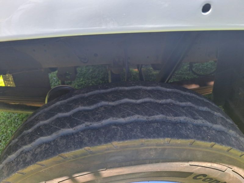 Volkswagen 24220 VW 24-220 Worker T 3-Eixos 2011/2012 CAMINHÕES & CAMIONETAS PASSO FUNDO / Carros no Vale Volkswagen 24220 VW 24-220 Worker T 3-Eixos 2011/2012 CAMINHÕES & CAMIONETAS PASSO FUNDO / Carros no Vale