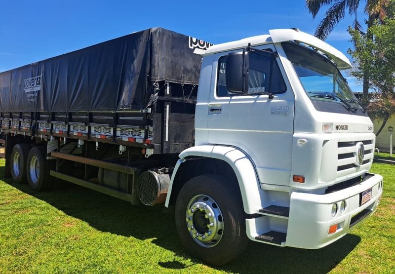 Volkswagen 24220 VW 24-220 Worker T 3-Eixos 2011/2012 CAMINHÕES & CAMIONETAS PASSO FUNDO / Carros no Vale Volkswagen 24220 VW 24-220 Worker T 3-Eixos 2011/2012 CAMINHÕES & CAMIONETAS PASSO FUNDO / Carros no Vale