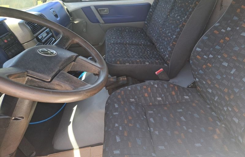 Volkswagen 24220 VW 24-220 Worker T 3-Eixos 2011/2012 CAMINHÕES & CAMIONETAS PASSO FUNDO / Carros no Vale Volkswagen 24220 VW 24-220 Worker T 3-Eixos 2011/2012 CAMINHÕES & CAMIONETAS PASSO FUNDO / Carros no Vale