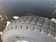 Volkswagen 24250 24-250 E Constellation 3-Eixos 2006/2007 CAMINHÕES & CAMIONETAS PASSO FUNDO / Carros no Vale